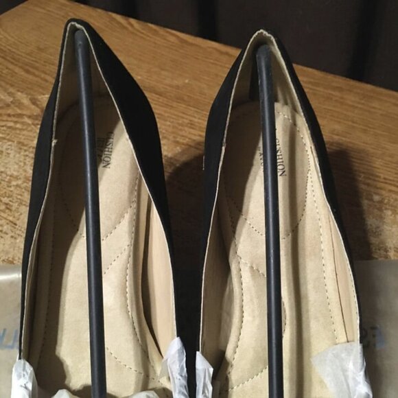 AVON CUSHION WALK HEELS CLASSIC PUMP BLACK SIZE 10 NEW - Picture 4 of 7